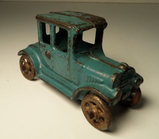 Arcade 1923 Ford Model T Cast Iron Blue Turtle Back Coupe