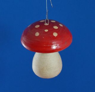 Large Spun Cotton Mushroom / Fly Agaric (10315)