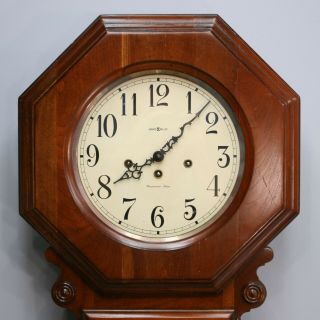 Vintage Howard Miller Regulator Westminster Chime Walnut Wood Wind - up Wall Clock 2