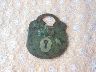 Victorian Booklet/cut - Out Padlock Shaped/a Key To Nature 