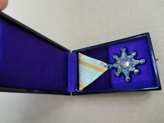 Wwii Ww2 Japanese Order Of The Sacred Treasure 8th Cl.  Medal Japan Silver 1