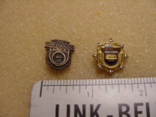 Vintage Greyhound Bus 3 Month & 2 Year Dependable Driving Pins