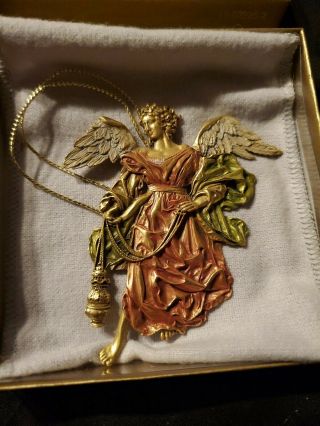 Museum Of Art York 2001 Neapolitan Angel Ornament