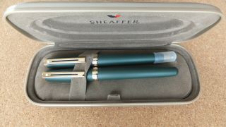 Sheaffer Prelude Fountain Pen And Pencil Set - Matt Green - Gold Trim - Boxed