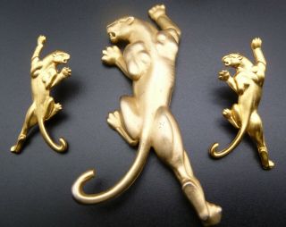 Vintage Jj Gold Tone Panther Set Pin Brooch Post Earrings Signed