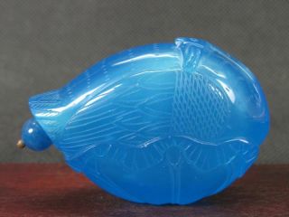 Chinese Goose Shape Carved Peking Glass Snuff Bottle