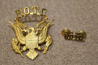 Ww2 U.  S.  Army Rotc Officer Visor Cap Badge Screw Back W/collar Insignia