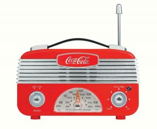 Coca - Cola Retro Desktop Vintage Style Am/fm Battery Operated Radio Red/silver