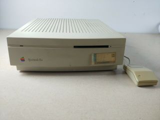 Vintage Macintosh Iisi Computer With Os 7.  1 - 16 Mb - 100 Mb Hard Drive - Mouse