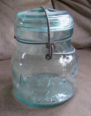 Vintage Atlas E - Z Seal Aqua Blue One Pint Squat Canning Jar Glass Top
