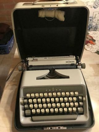 Vintage Adler J4 Typewriter With Hard Shell Case Typewriter