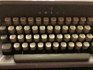 Vintage Adler J4 Typewriter with Hard Shell Case typewriter 3