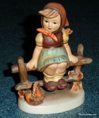 " Just Resting " Goebel Hummel Figurine 112 3/0 Christmas Gift - $0.  99 Start Bid