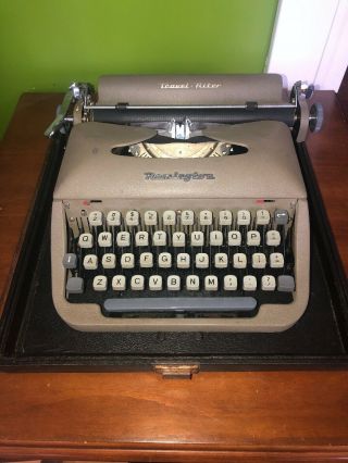 Rare Vintage 1955 Remington Travel - Riter Typewriter Made In Holland