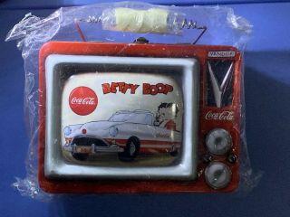 2000 Coca Cola Betty Boop Metal Lunch Box