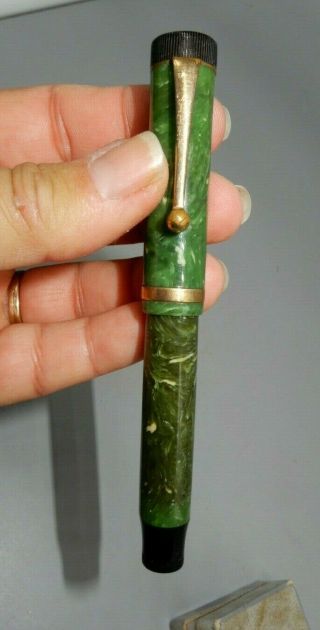 Parker Pen Marbled Jade Green Lucky Curve Vintage Fountain Pen