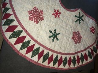 Handmade Quilted Snowflake Tree Skirt Euc