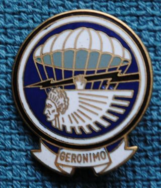 Wwii,  501st Airborne Infantry Rgt. ,  Crest (dui),  Pin Back,  Hallmarked