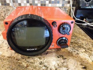 Sony Transistor Portable Black And White Tv Tv - 511 Vintage Red Model -
