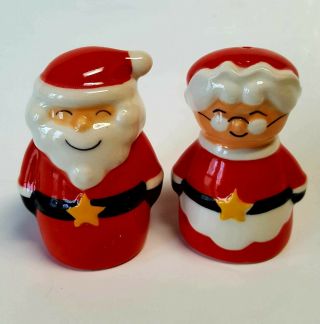 Mr.  And Mrs.  Santa Claus Salt And Pepper Shakers Christmas Holiday Ceramic