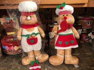 Raz For 2017 Gingerbread Boy And Girl Chef Plush Set Retail For $50.  00
