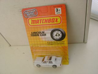 1990 Matchbox Superfast Mb 43 White Lincoln Town Car On Card