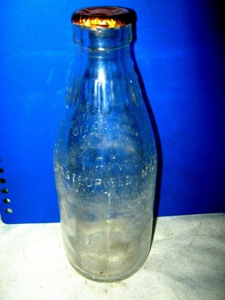 Vintage Dairy Farmers Milk Cooperative Embossed 1 Pt Gold Foil Top Milk Bottle 2