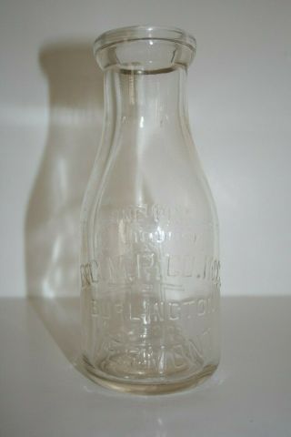 Vintage,  Pint Milk Bottle Burlington,  Vermont B.  C.  M.  P.  Co. ,  Inc.  Vt Creamery