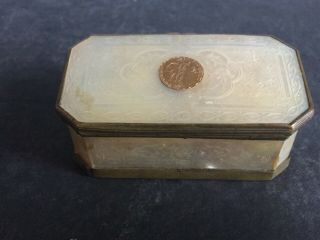 C1863 Finely Etched Mother Of Pearl Hinged Box 14k - 18k Gold Inlay Monogram Disk