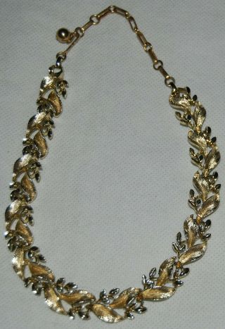 Vintage Lisner Gold Tone Metal Leaf Necklace Choker Ornate Art Nouveau 50s 16 "