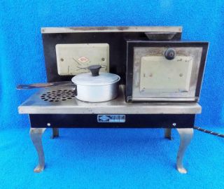 Antique Empire Metal Ware Corp Toy Stove /