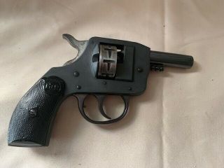 Vintage H&r.  022 Harrington Richardson Starter’s Blank Cartridge Revolver Pistol