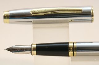 Cross Coventry Medalist Medium Fountain Pen With Gold Trim