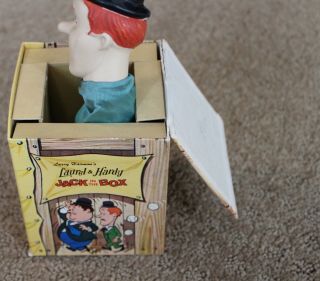 VINTAGE 1960S LAUREL AND HARDY JACK IN THE BOX LAKESIDE TOYS 8012 & Larry Harmon 3