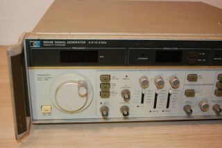 Vintage HP Hewlett Packard 8684B Signal Generator 2