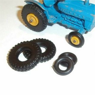Matchbox Lesney 39 c Ford Tractor Tires set of 4 Tyres Pack 15 2