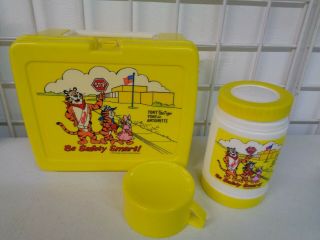 Vintage Kelloggs Tony The Tiger Frosted Flakes Cereal Lunchbox Complete Thermos