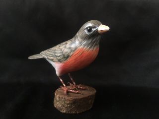 Realistic Hand - Painted Carved Wood Bird Finch Sculpture Figurine Nature Wildlife