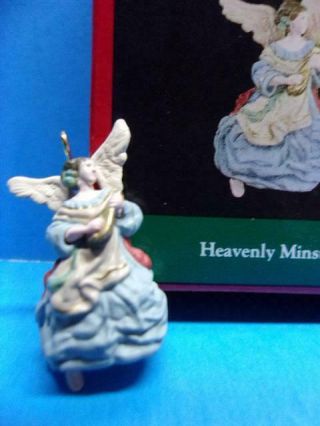 Hallmark 1991 Heavenly Minstrel Miniature Christmas Ornament Angel Muscian Iob