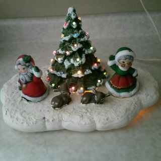 Vintage 6 Pc Ceramic Light Up Christmas Tree With Santa & Mrs Claus & Deer