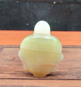 Chinese Natural Jade Handmade Carved Exquisite Snuff Bottles 004