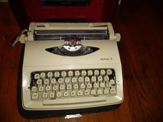 Vintage Royal Quiet Deluxe Portable Typewriter White With Case Made Holland