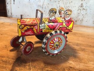 Vintage 1950s Marx Crazy Tin Wind Up Car Leapin Lena Missing One Head