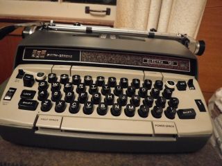 Vintage Smith Corona Electra 120 Portable Electric Typewriter W/ Hard Case/key