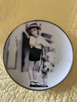 Kim Anderson Collectible Plate 9.  440