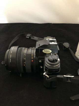 Vintage Minolta X - 700 35mm SLR Film Camera w/ MD XR DI 35 - 70mm f3.  5 lens 3