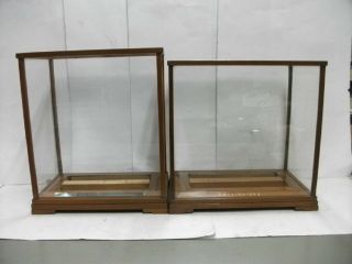 2 Large Glass Cases (display Cases) Of The Wooden Frame.  Japanese Antique.