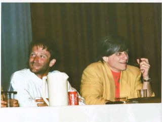 1985 Harlan Ellison Roast - - 8x10 Photo Of Robin Williams & Harlan Ellison