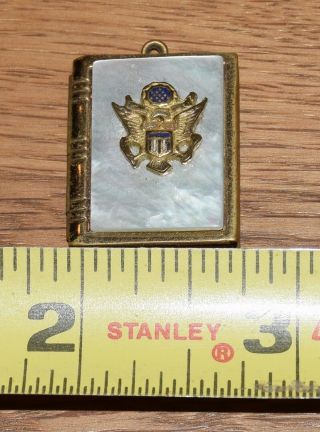 Vintage World War 2 Wwii Army Sweetheart Locket Mop Mother Of Pearl Gold