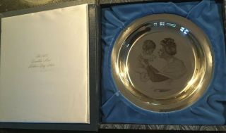 Franklin Sterling Silver 1973 Mother And Child Plate by Irene Spencer 2